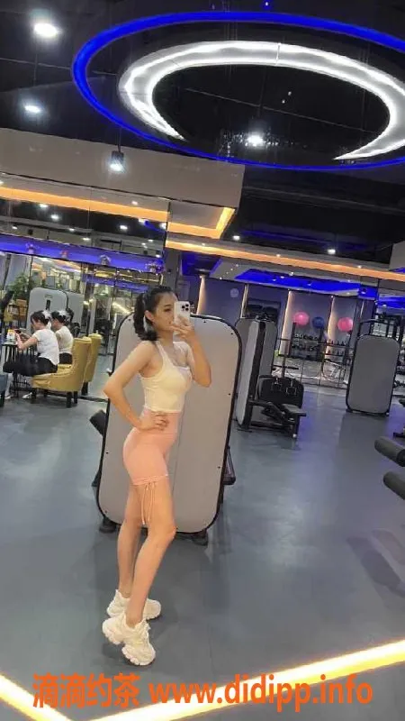 深圳楼凤-深圳龙华菲儿，165cm，49kg，26岁，强力推荐！