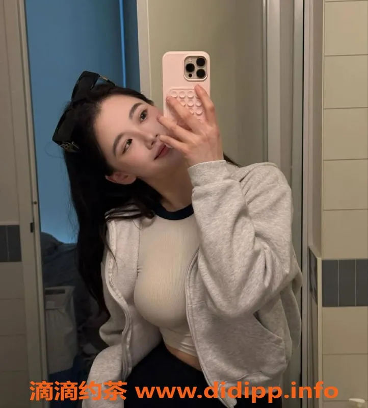 杭州上门服务-新加坡E杯美女，25岁身高162cm，预约即享激情服务