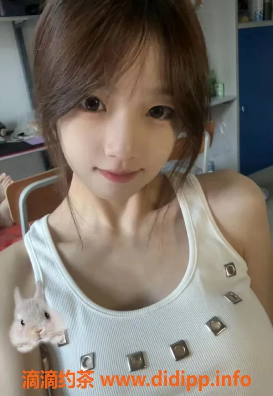 深圳楼凤资源信息,龙岗嫩妹冰冰，171cm/45kg/34C，茶水费500元起