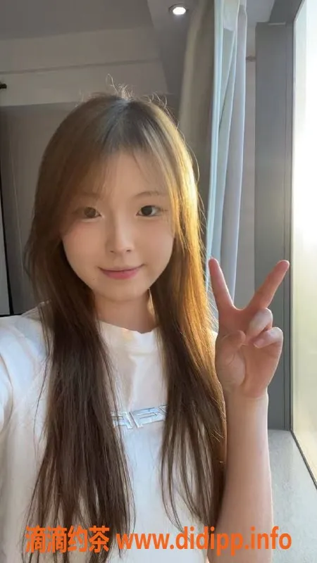 广州楼凤-天河小艺嫩妹 6P鸳鸯浴等你来体验