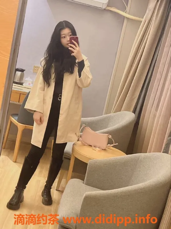 杭州楼凤-柔柔21岁，168cm高C罩杯，超值服务