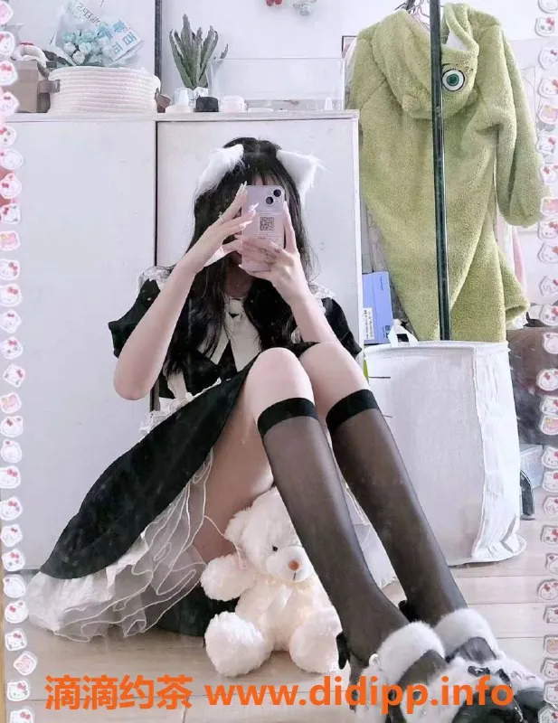 长沙楼凤-天心区小西，164cm苗条美女，19岁专业服务