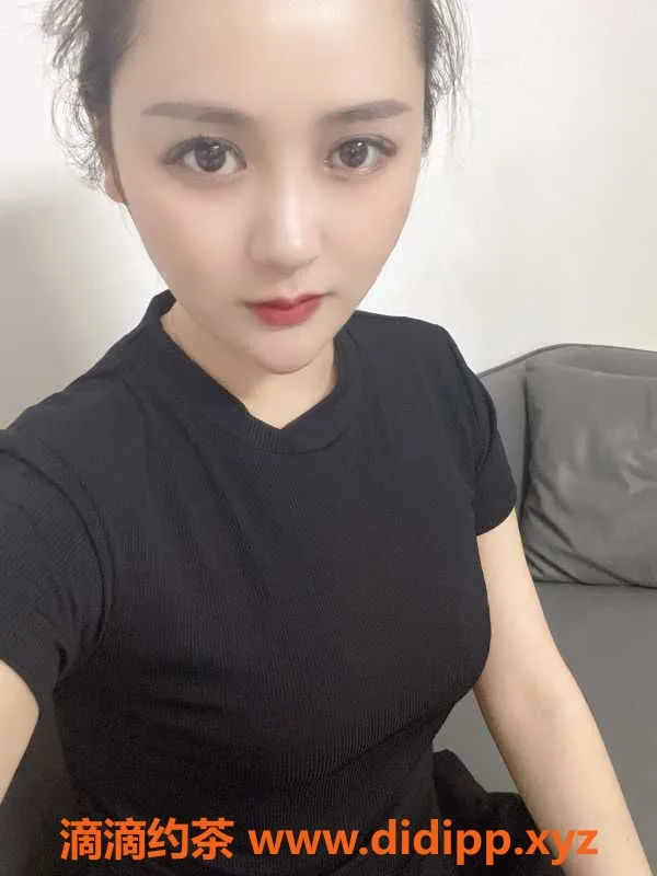 广州楼凤-广州白云静静25岁，160cm，48kg，胸围35B