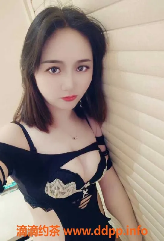 广州楼凤-广州白云静静25岁，160cm，48kg，胸围35B