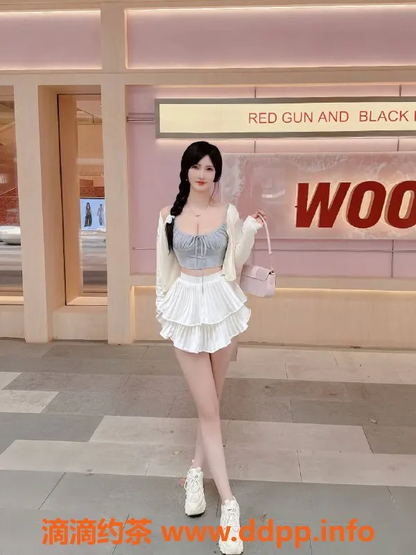 成都楼凤资源信息,武侯区淼淼，敏感车价450p，体验不一样的服务！