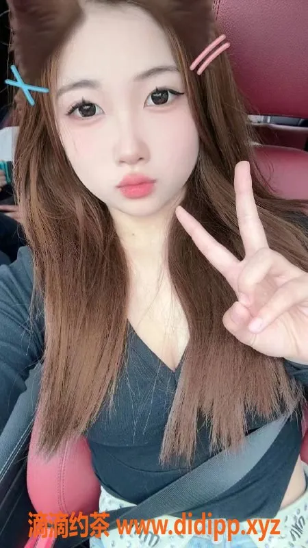 深圳楼凤-宝安小雪，千元嫩妹，舌吻服务带你飞