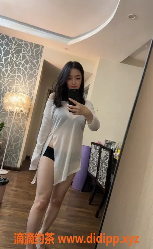 重庆楼凤-小诺，5/8身高，精彩服务等你来享！