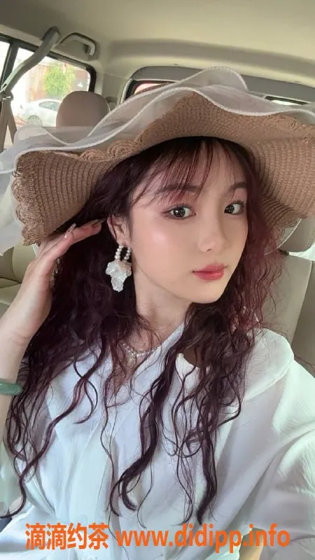 东莞楼凤-长安小辣椒，性感诱惑，服务优质，价格实惠