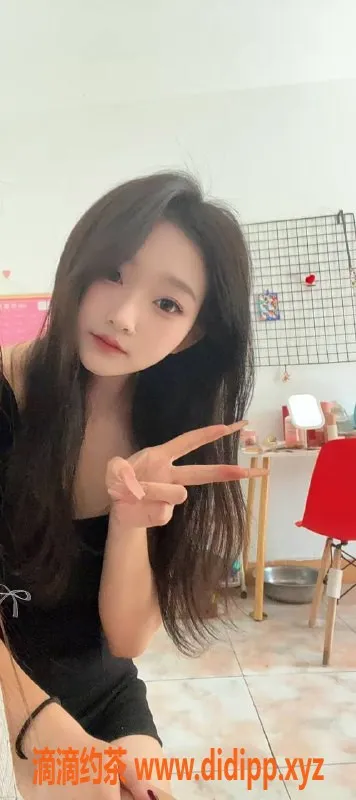 成都楼凤-成华区嫩妹恋恋，162cm，活泼开朗，7P起