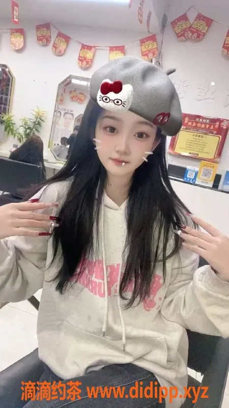 成都楼凤-成华区嫩妹恋恋，162cm，活泼开朗，7P起