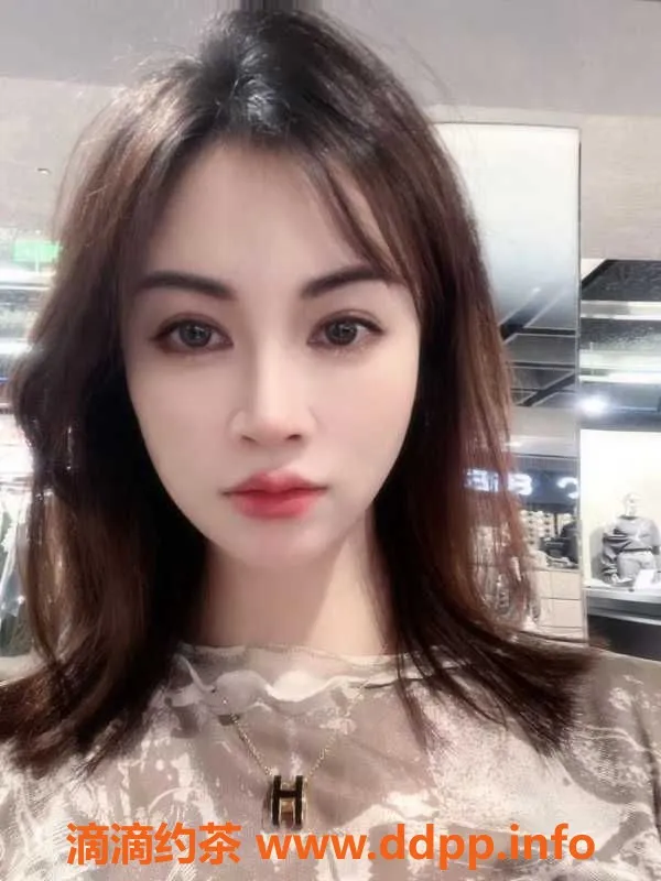 广州楼凤资源信息,广州白云朵朵，25岁166cm，35D胸围，服务超好