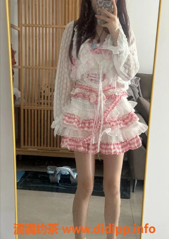 长沙楼凤-岳麓区18岁白虎萝莉萱萱，陪浴服务仅600p