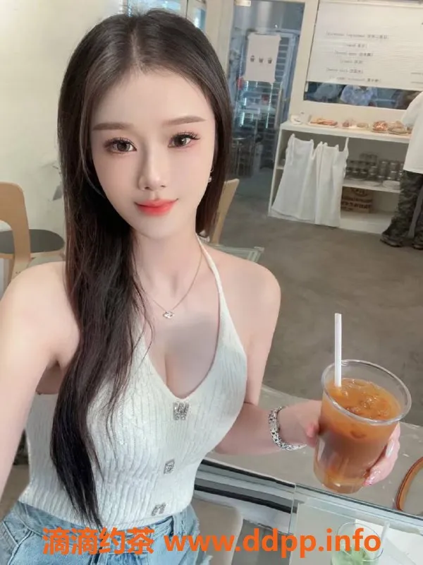 厦门楼凤资源信息,厦门思明区见男春：170cm 55KG 34D 完美诱惑