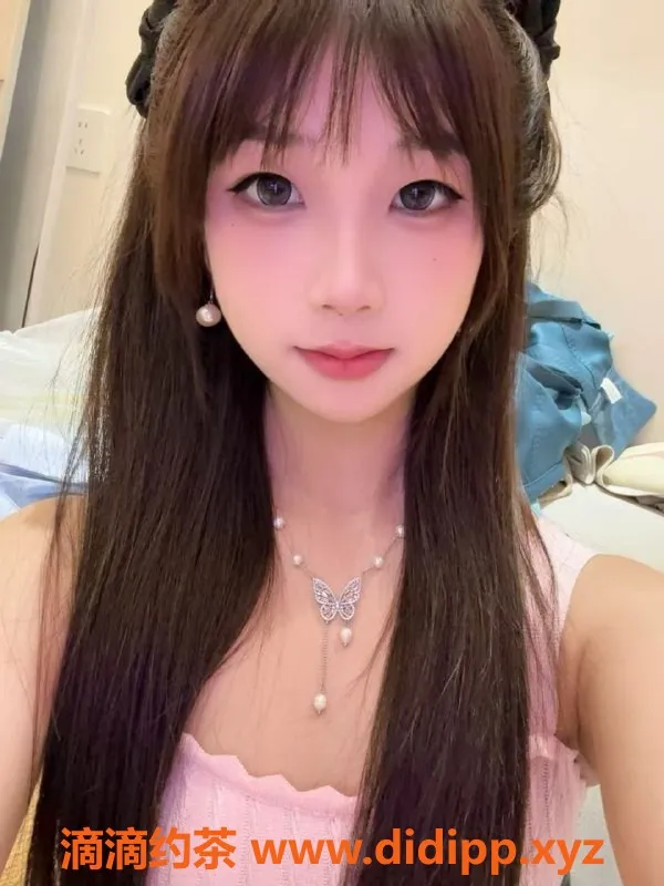 重庆楼凤资源信息,18岁苏萌兼职艺体生，165cm C罩杯倾情服务