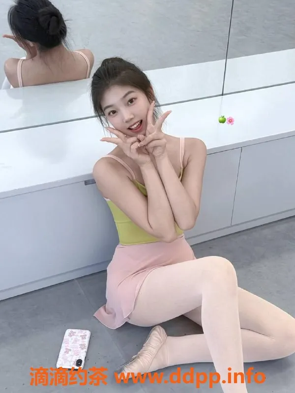 杭州楼凤-杭州小薯条，19岁女友约会体验，身高163，价格1500起