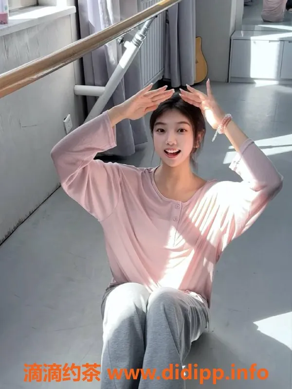 杭州楼凤资源信息,杭州小薯条，19岁女友约会体验，身高163，价格1500起