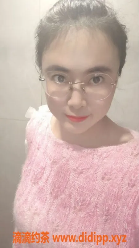 深圳spa会所-深圳罗湖兔子，162cm/56kg，28岁香艳服务