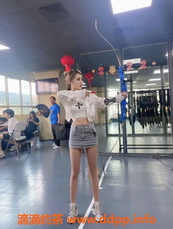 东莞楼凤资源信息,常平菲菲，高级服务3000元，尽享奢华体验