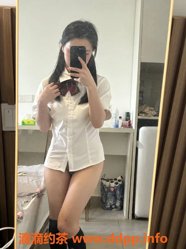 杭州楼凤资源信息,小土豆外卖服务，身高142cm，价格1000p起