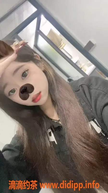 广州楼凤-番禺嫩妹秋天，7P夜课等你来体验！