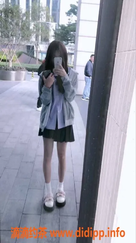 广州楼凤-佛山雅雅，蛇吻服务，700起，值得体验！