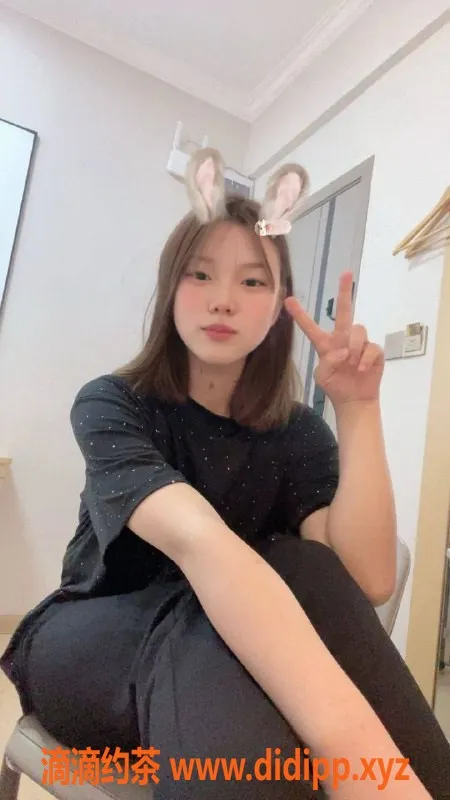 广州楼凤-白云嫩妹小清，700元超值服务体验