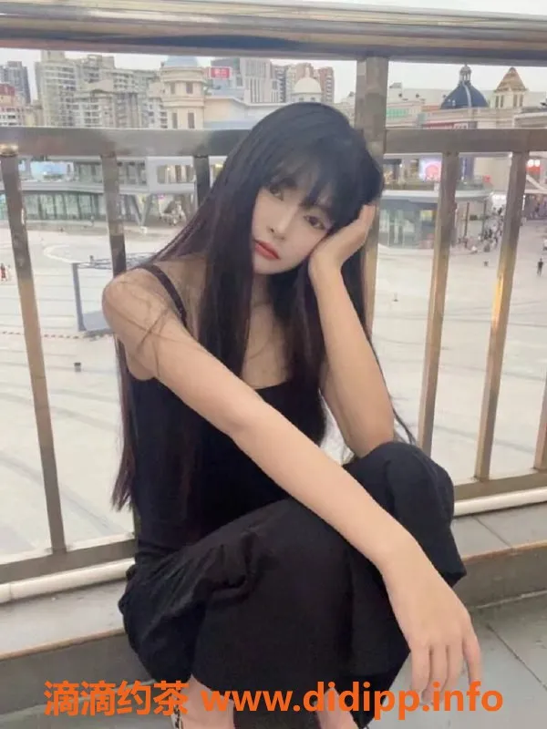 东莞楼凤-南城十七，700元P服务，1400元PP套餐