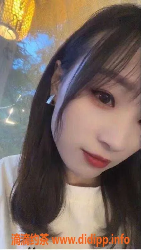 深圳楼凤资源信息,龙华骚美眉倩倩，32岁，165cm，400元体验