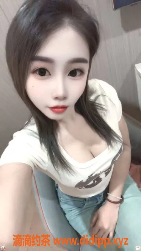 广州楼凤资源信息,荔湾区雅静，550元大胸御姐服务