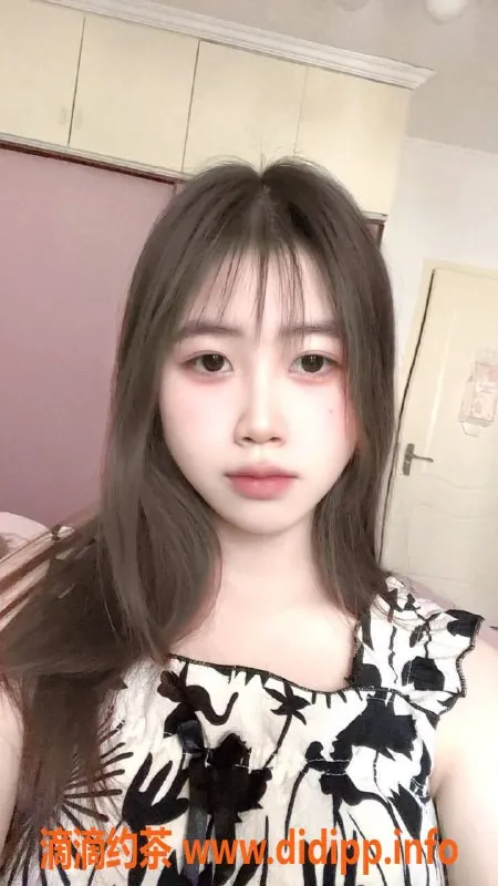 杭州楼凤-上城小鱼儿，甜美可人，私聊优惠等你来！