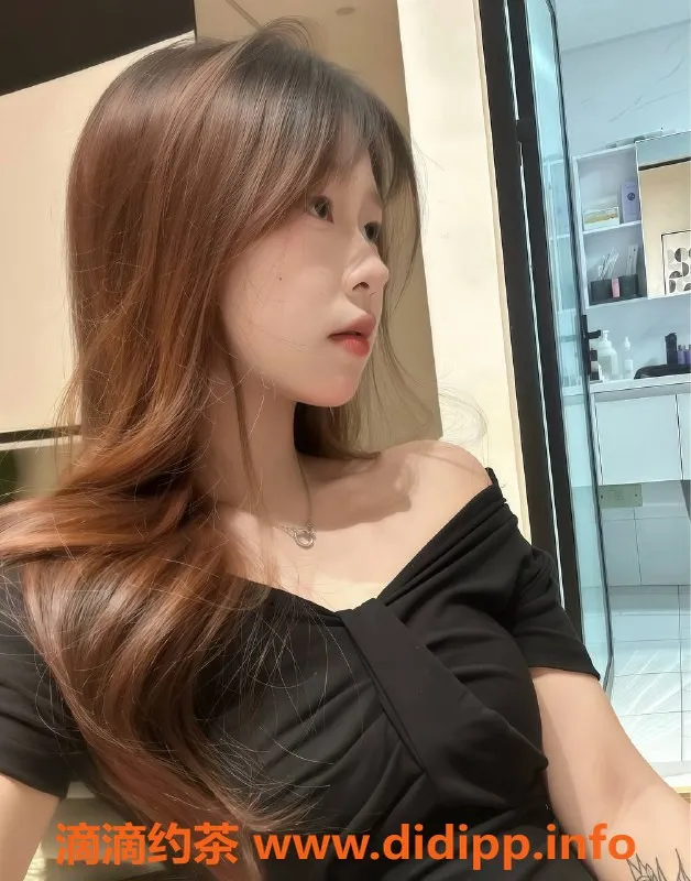 广州楼凤资源信息,天河嫩妹甜崽，700元服务体验等你来