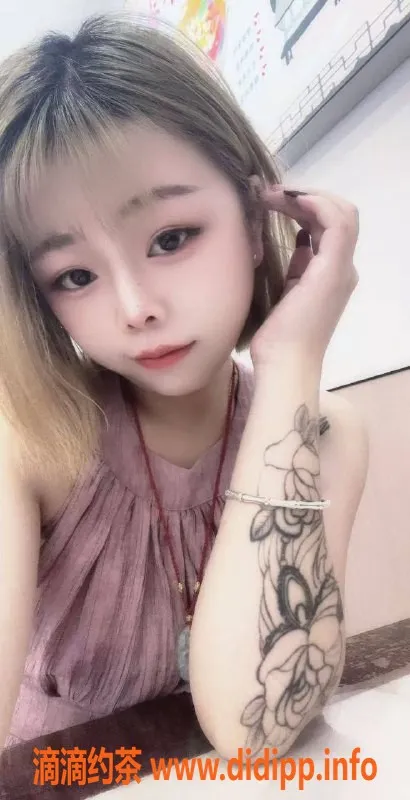 郑州楼凤-郑州岁岁，160cm，48斤，全身按摩，四张体验