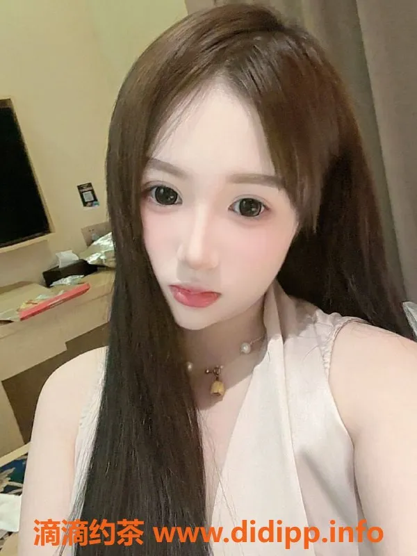 上海楼凤资源信息,徐汇妮妮，160cm 52kg C罩杯，12p起