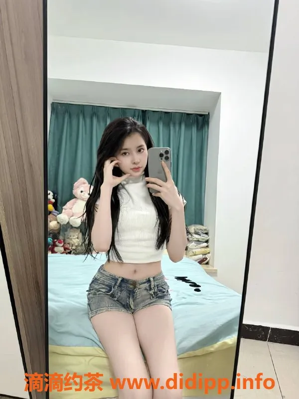 广州楼凤-天河小宝，课费700p/1400pp，服务超赞