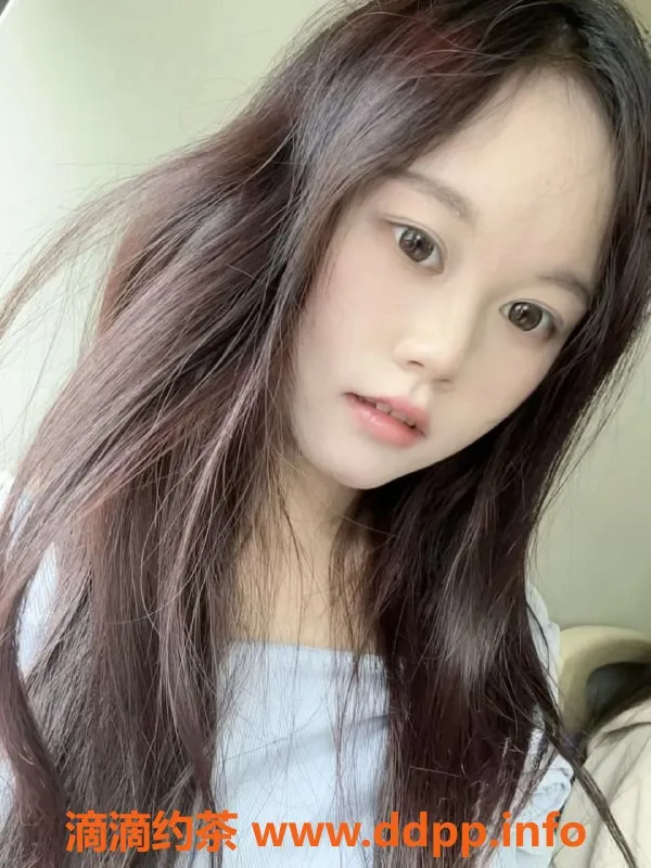 珠海楼凤资源信息,何禾-优雅气质、迷人服务，期待你的光临