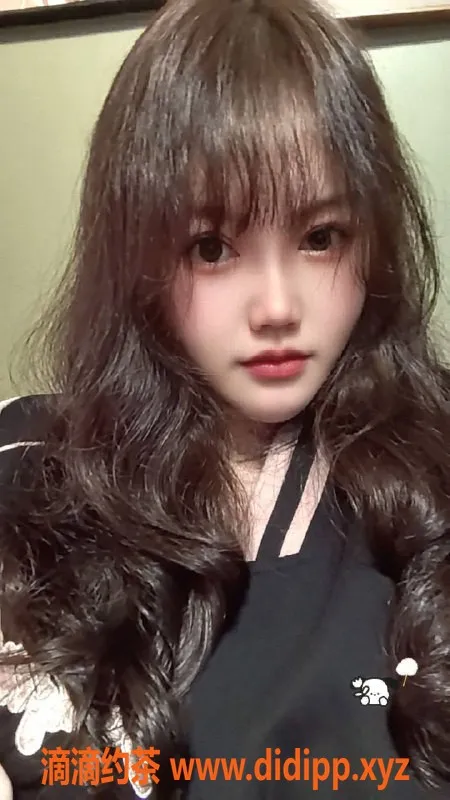 广州楼凤资源信息,天河奶糖白兔，爆乳服务只需700