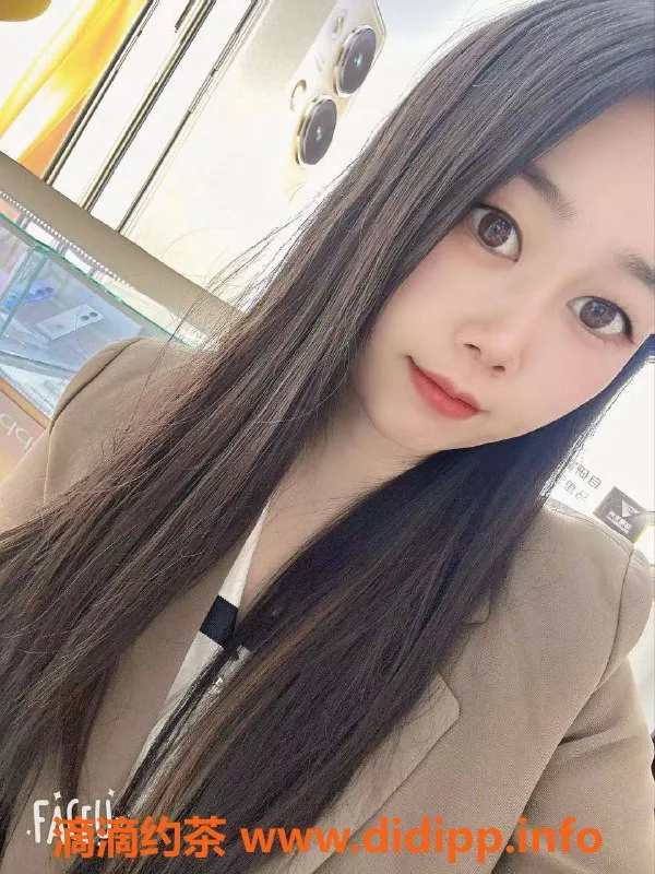 广州楼凤资源信息,天河嫩妹小柒，500元约会体验！