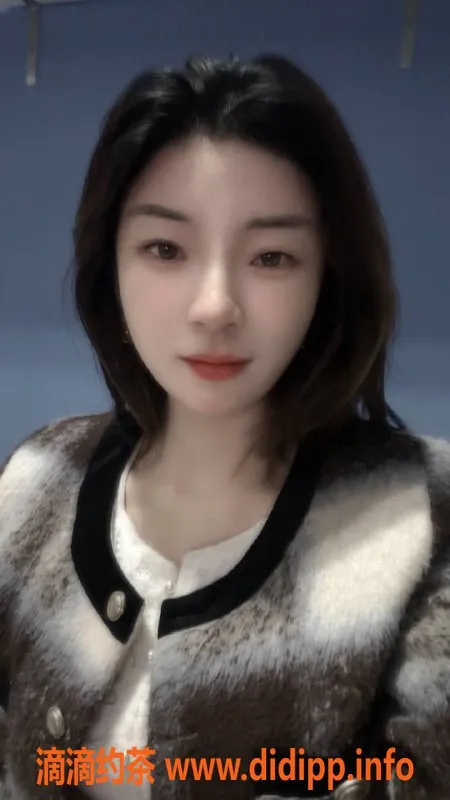 广州楼凤-广州天河嘉怡老师，价格600起，体验蛇吻服务