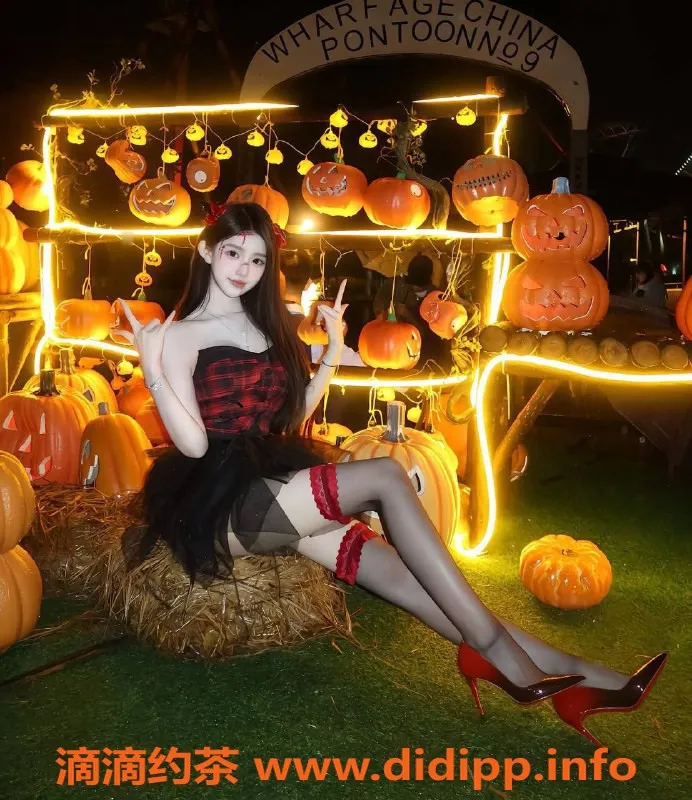 杭州楼凤-张小敏19岁，172身高，35D胸围，超白肤