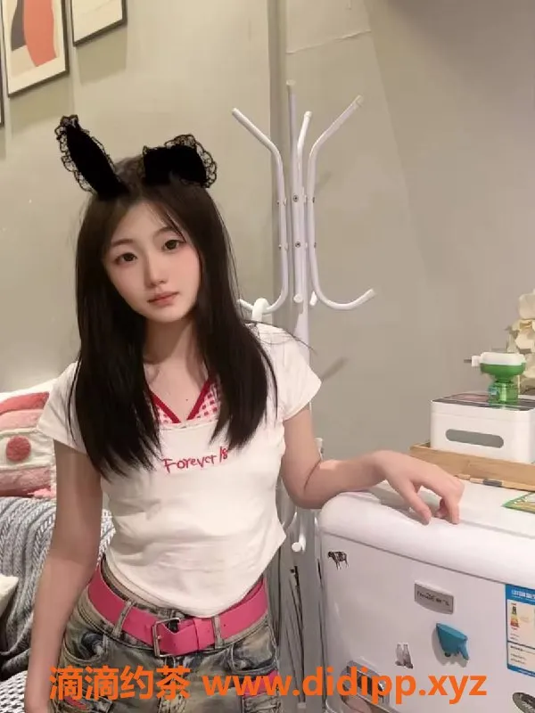 成都楼凤-成华区皮肤白皙嫩妹，爱爱配合超棒