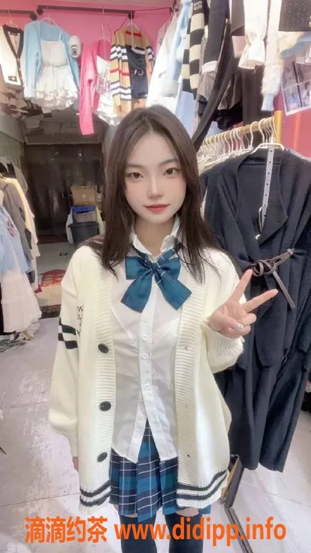 广州楼凤-滘口嫩妹小曼，12pp已视频验证上门服务