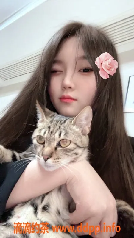 广州楼凤资源信息,天河小雪，600元私聊的小嫩妹