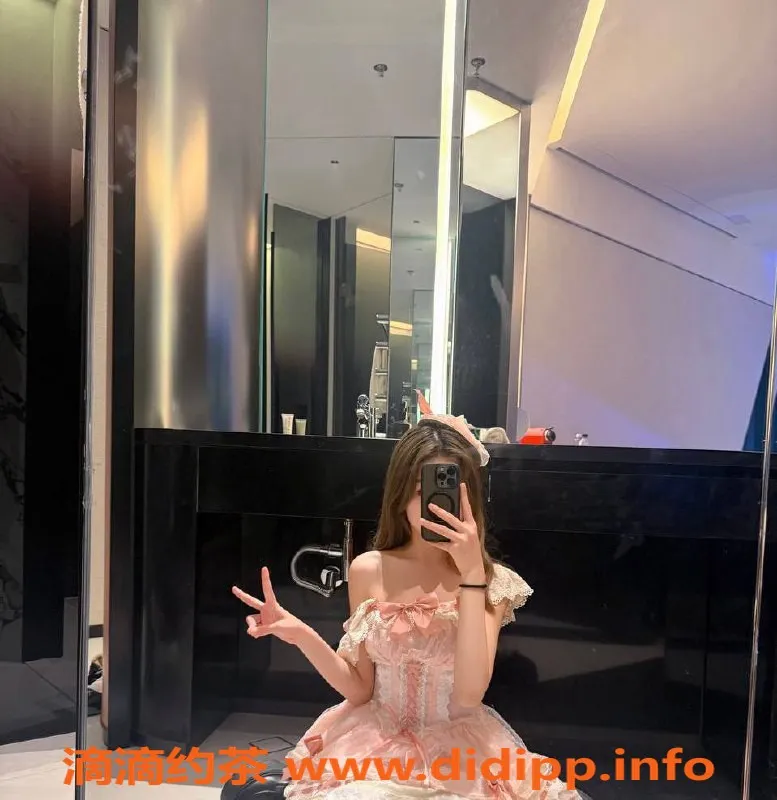 广州楼凤-天河嫩妹诗恩，视频验证，700元体验！