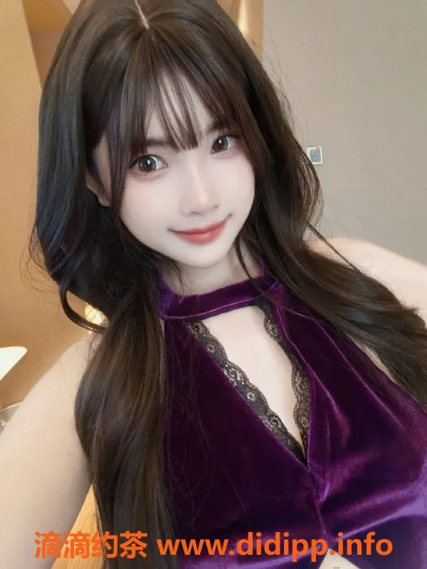 广州楼凤-天河小葡萄，20P嫩妹Cosplay服务荐