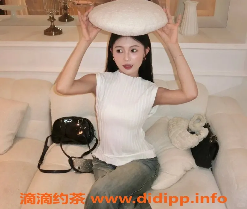 武汉楼凤-武昌护士苏77，甜美服务，等你来体验！