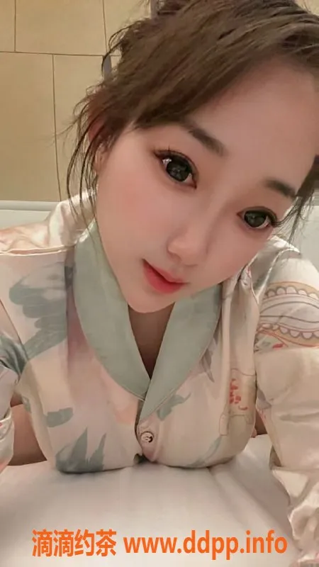 长沙楼凤-雨花区少妇娜美，400p大奶服务！