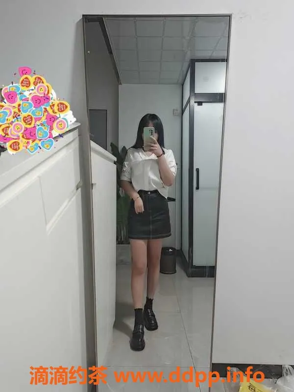 广州楼凤-广州白云微微 25岁 162cm 50kg 性感服务