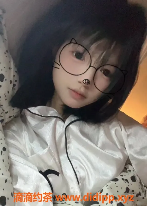 长沙楼凤资源信息,长沙岳麓区18岁小雪，口交69服务只需700元