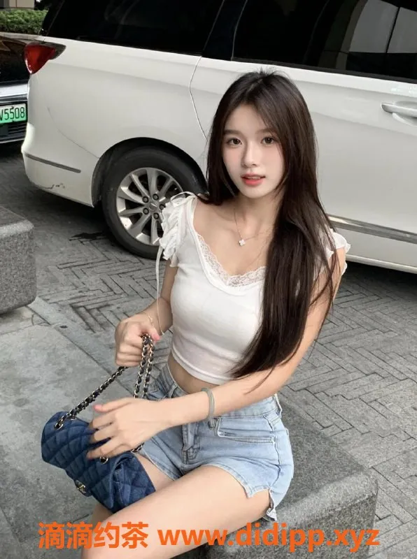 重庆楼凤-渝中区秋秋妹，165cm/48kg，24岁