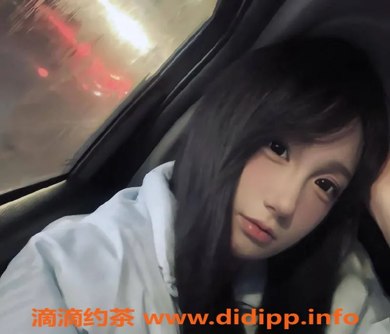 成都楼凤-成华区小鱼，童颜巨乳，服务细致温柔